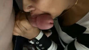 Indian girl excels in giving oral pleasure