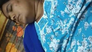 Indian bhabi relishes in erotic video compilations