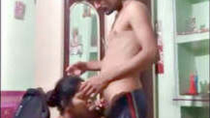 A thin Indian woman from Tamil Nadu entices and satisfies with prelude and oral stimulation