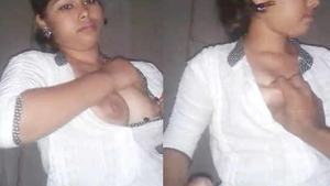 Horny girl gets off and fucks in solo video