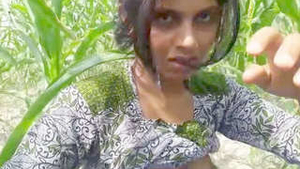 Indian couple engages in steamy sexual activity