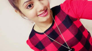 Sri Lankan beauty with stunning face and full body pics