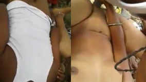 Desi bhabi gets fucked outdoors by client