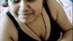 Stunning woman gives oral and self-pleasures in clear Hindi