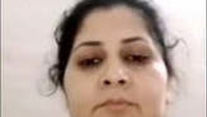 Stunning spouse reveals her intimate area