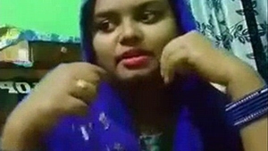 A married woman from a tanker company pleasures herself with her hands