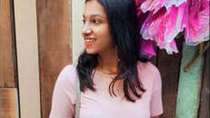 Tamil Malaysian girl shows off her body in video call