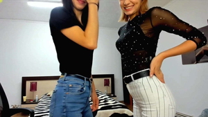 Watch Melissa and her girlfriend in a steamy video