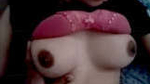 Indian beauty engages in outdoor sexual activity