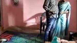 Desi bhabi gets quick fucking from her husband's best friend