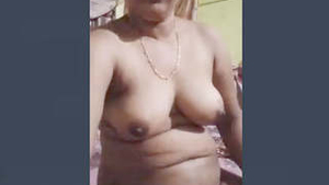 Indian housewife displays her breasts and intimate parts in Part 1