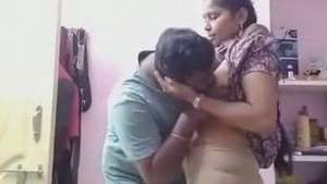 Tamil aunty refuses to give oral pleasure but enjoys breast play