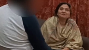 Indian bhabi with big ass gets fucked by the boss in a steamy video