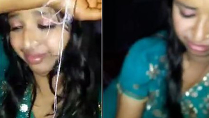 Cute desi girl shows off her naked pussy