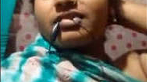 Bengali Bhabhi's steamy video call from the village