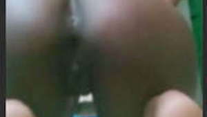 Bengali beauty flaunts her alluring rear-end
