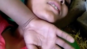 Young black girl experiences outdoor pain