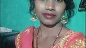 Desi bhabi pleasures herself with a cock in a steamy video