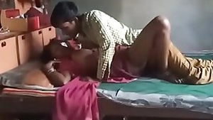 Gaon ke ghar mai Bihari kaamwali ki damdaar bur chudai