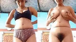 Indian teen Rita flaunts her adorable physique