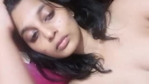 Young girl records her naked body in a seductive manner