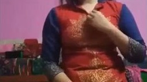 Bengali teen girl changes her mood with her fingers