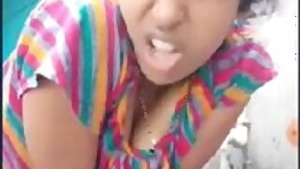 Desi bhabhi is going to show that body for the camera
