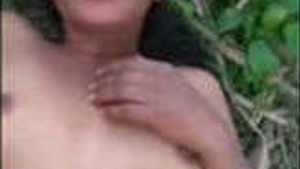 Desi college girl experiences sex for the first time in the wild