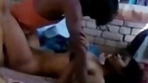 Bhojpuri girl ka gaon ke Bihari kisaan se bur chudai khel