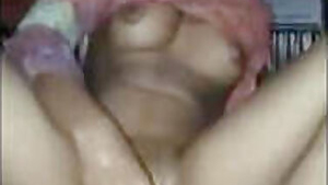 Unsatisfied Bangla horny married village bhabhi with carrot