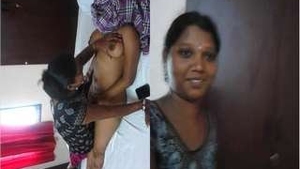 Tamil babe indulges in pleasure
