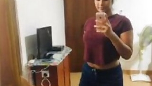 Desi bhabi very hard fingering her pussy