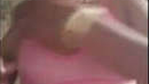 Husband penetrates wife in passionate video