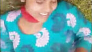 Bangladeshi Beautiful Girl With BanglaTalk
