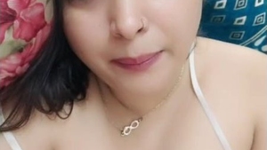 Meena Bhabhi's seductive performance in a real-time event