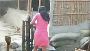 Desi sister in bathe so saxy
