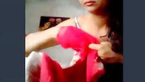 Hot Desi Girl Showing Her Boobs and Pussy