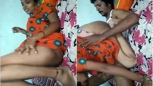 Husband's penis gets discarded in a Bhabha's exclusive video