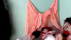 Friend and girlfriend have sex in spy video