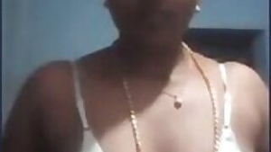 Hospital working Tamil aunty Getting Nude For Lover