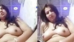 Chubby Bhabi Fingering