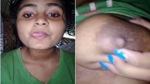 Sexy Indian babe reveals her naked body and dripping pussy