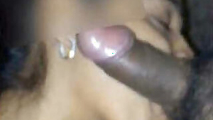 Sexy Indian Wife gives Blowjob Vdo