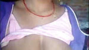 Dehati Indian lady flaunts her wet pussy