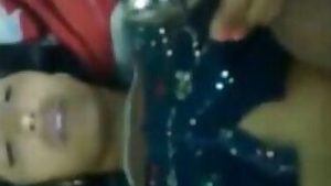Hot mms of pressing boobs of sex desi maid