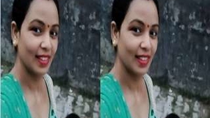Desi bhabhi records intimate video for her lover
