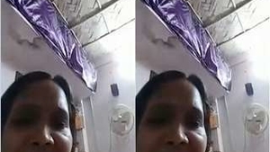 Exclusive video of a Desi bhabhi revealing her intimate parts