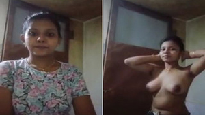 Indian girl in exclusive video shows her bathing skills
