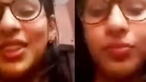 Beautiful Desi indian Girl Showing On Video Call
