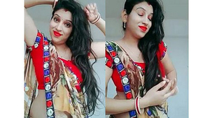Hot Indian bhabi in video chat